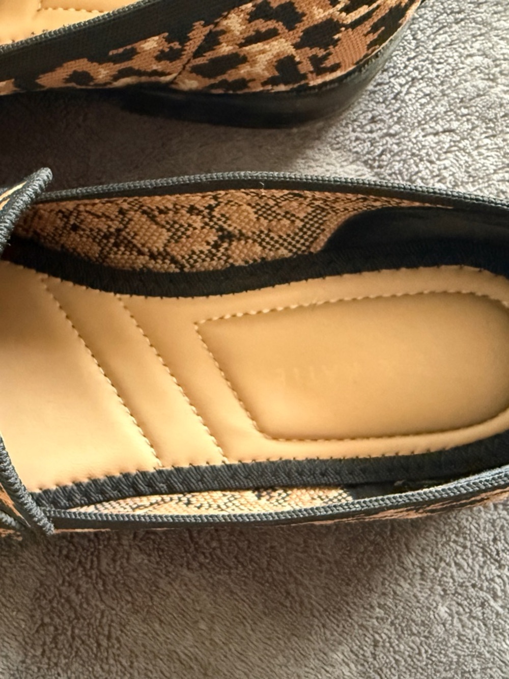 Kelly & Katie Leopard Print Loafers Flats Size 6.5 - Picture 3 of 5
